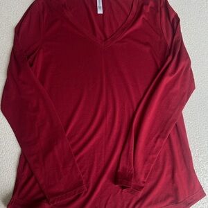 Athleta Red V-Neck Women's Top